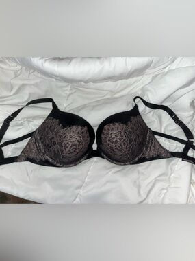 Victoria’s Secret Push Up Bra Size 36DD